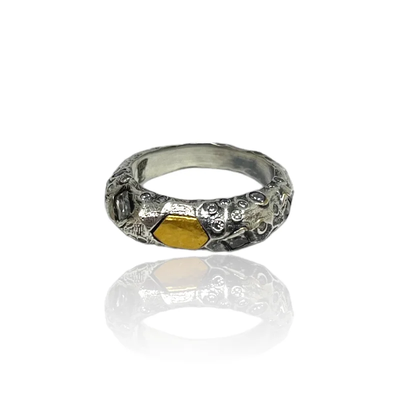 unique gemstone rings for women -VINTAGE SILVER VESTA RING