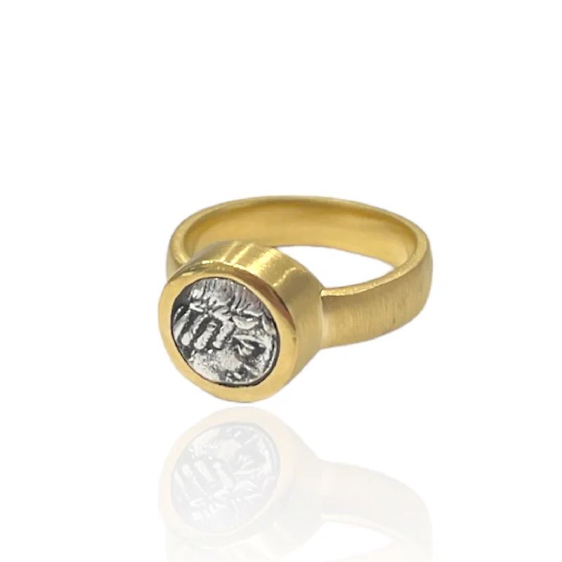 wedding rings with diamonds for women -GOLD FLORA COIN RING