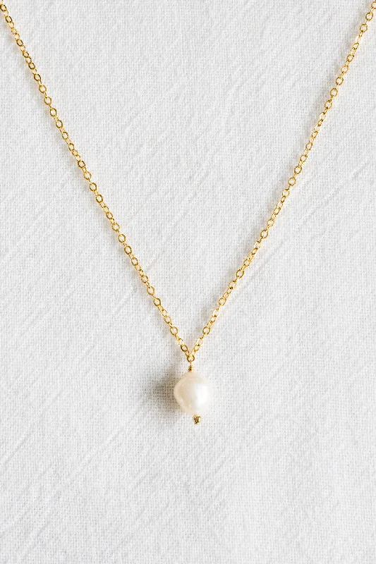 gold chain necklaces for women -Large Pearl Bead Plain Necklace