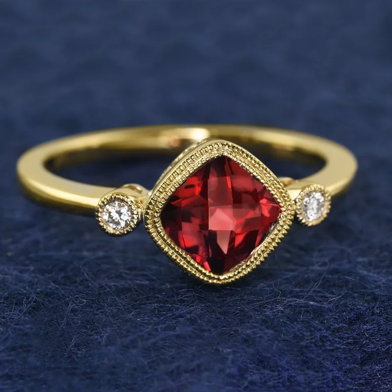 personalized rings for women -Darling Detailed Garnet Ring