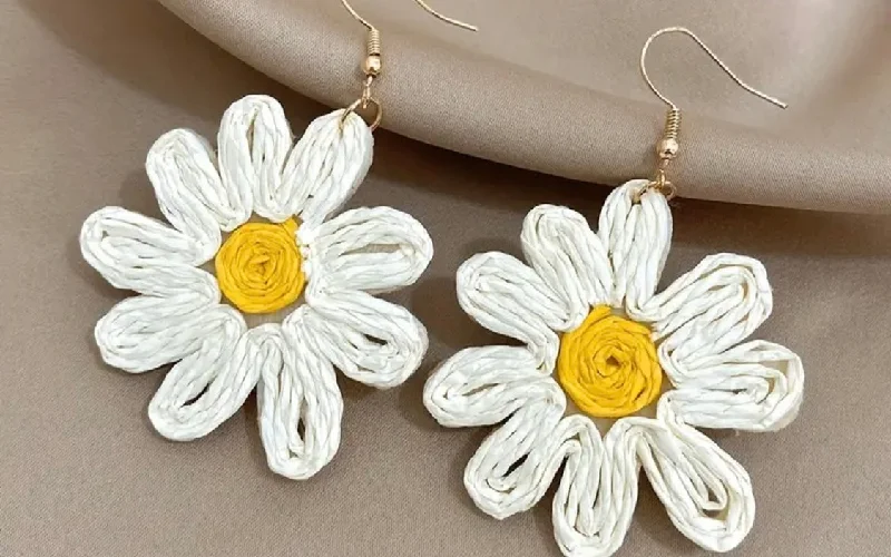 pearl stud earrings for women -White Daisy Rattan Earrings