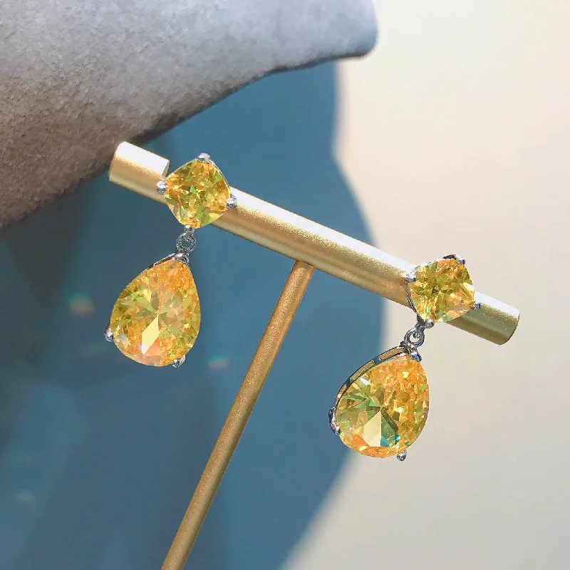 Yellow Diamond Ear Studs [One Pair Price]]